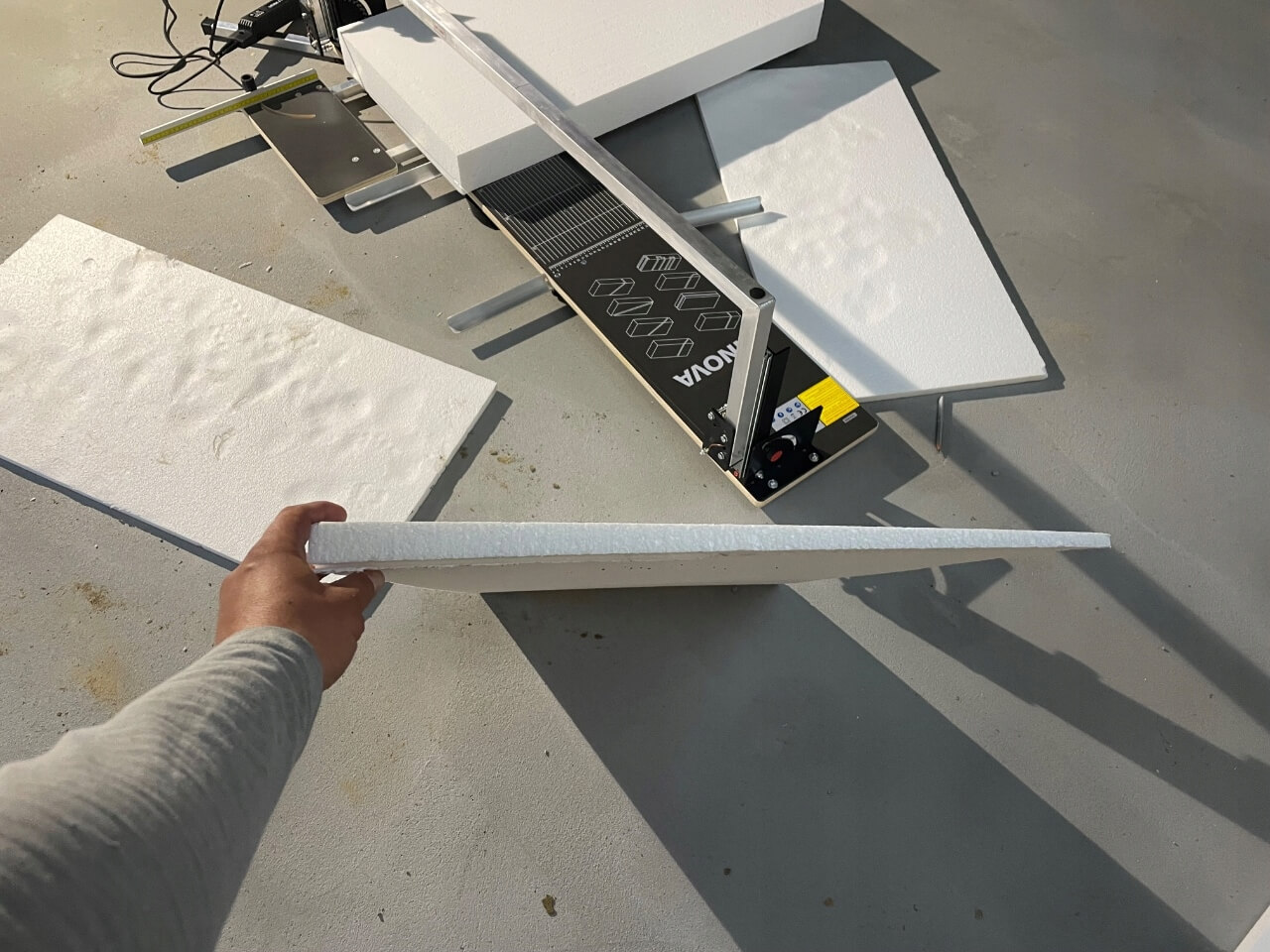 Przecinarka do styropianu minova pro 260W opinia cieniowanie płyty